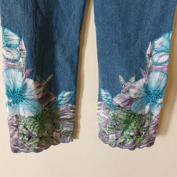 Soft Surroundings Silky Floral Beaded Blue Purple Soft Denim Cropped Jeans Pants - Picture 10 of 16